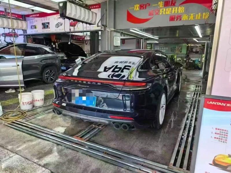 东莞22年保时捷帕拉梅拉8