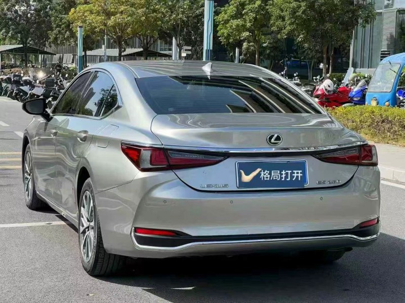 东莞23年雷克萨斯ES7