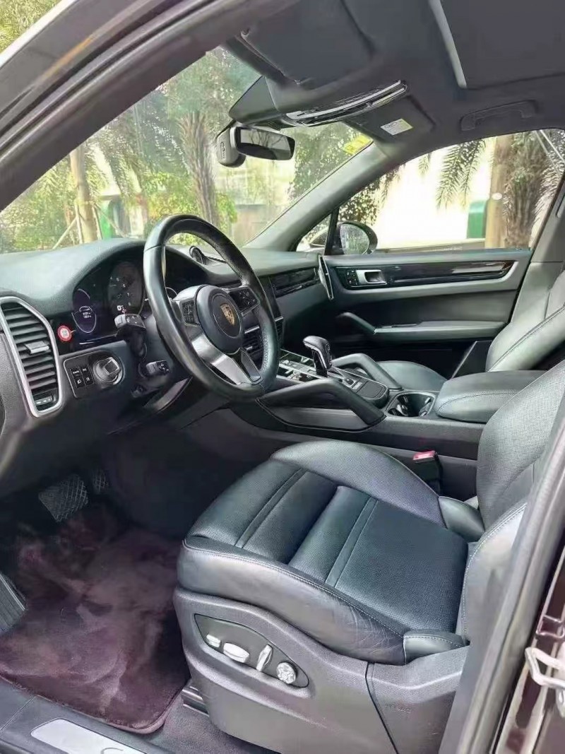 深圳21年保时捷卡宴6
