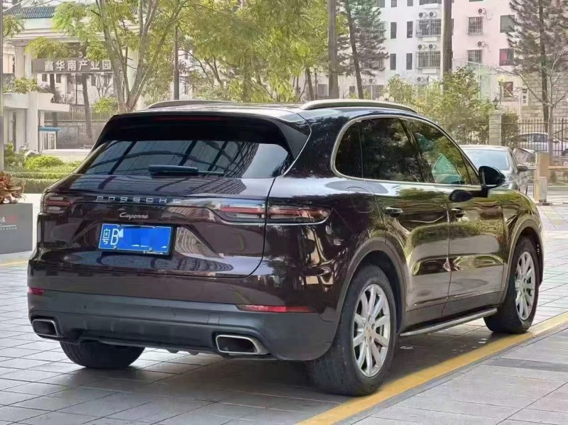 深圳21年保时捷卡宴8