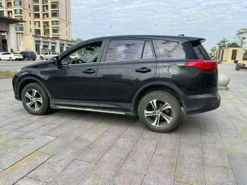 新余16年丰田RAV48