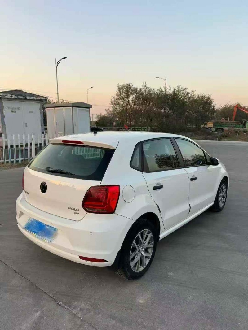 济宁17年大众polo8