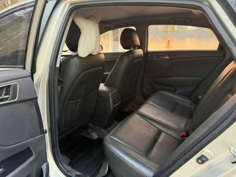 新余16年现代名图4