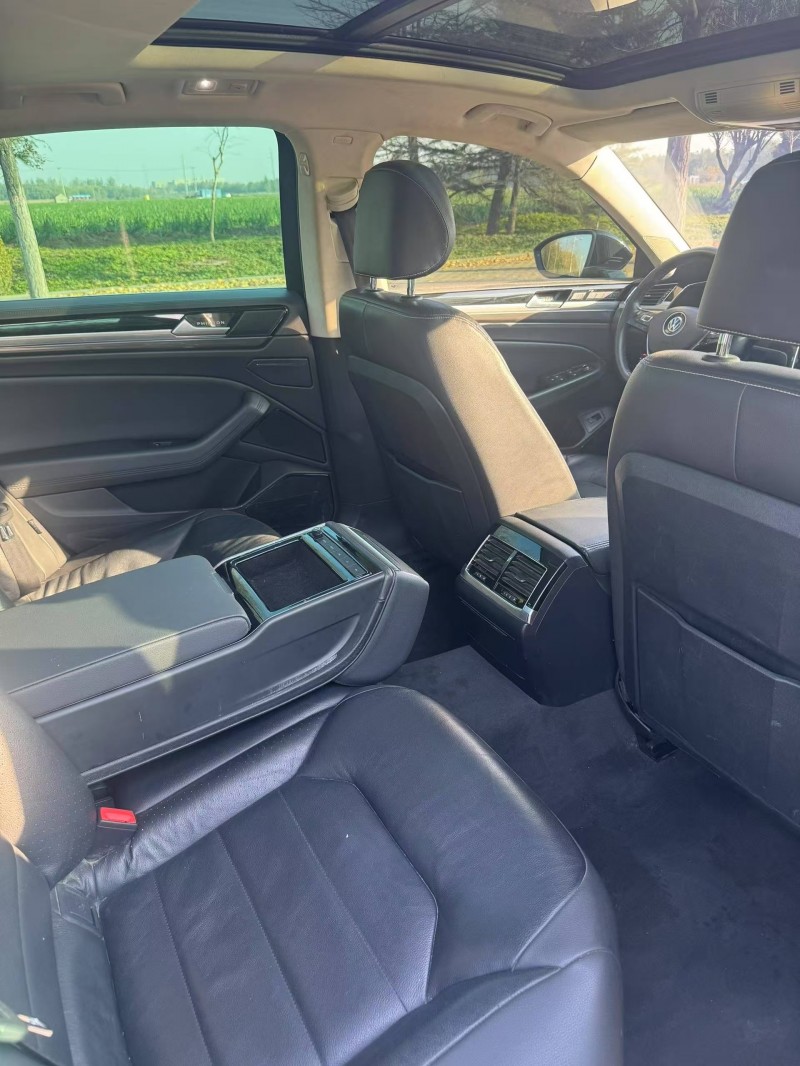 东营18年大众辉昂8