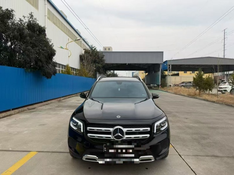 开封23年奔驰GLB1