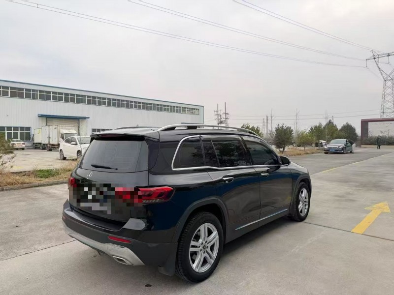 开封23年奔驰GLB7