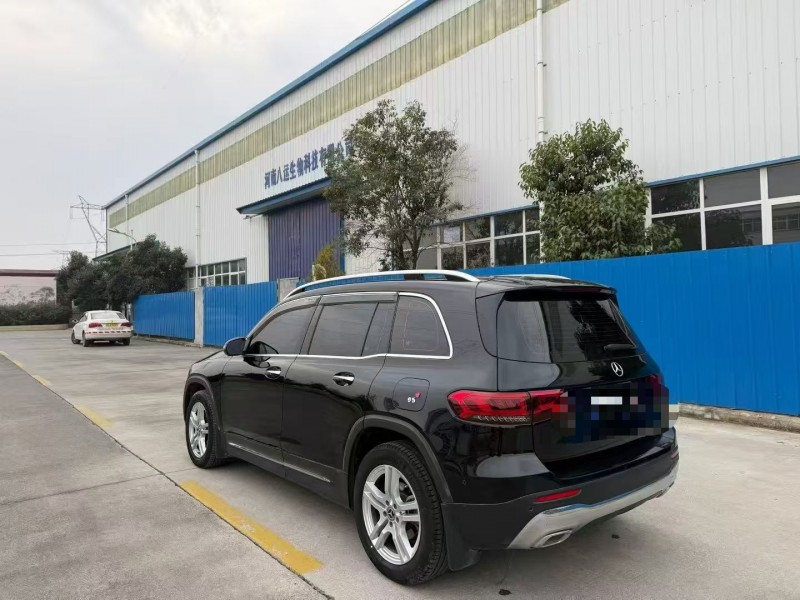 开封23年奔驰GLB8