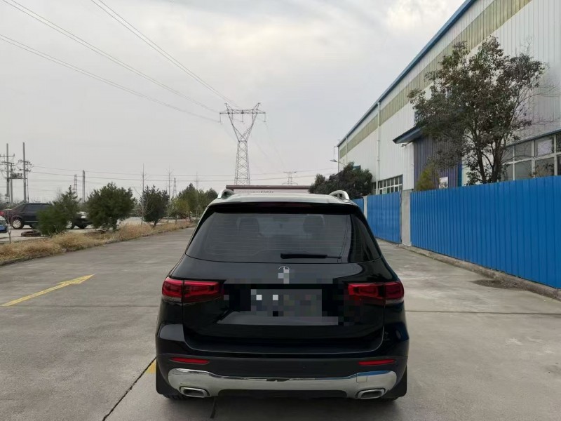 开封23年奔驰GLB9