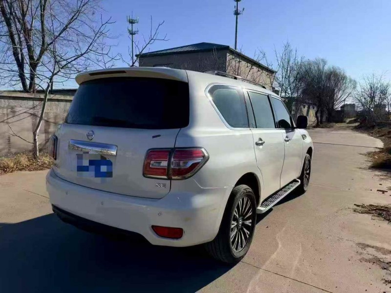 张家口18年日产途乐9