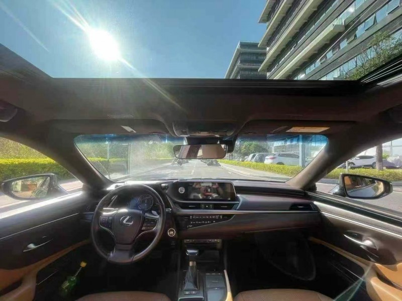 东莞19年雷克萨斯ES5