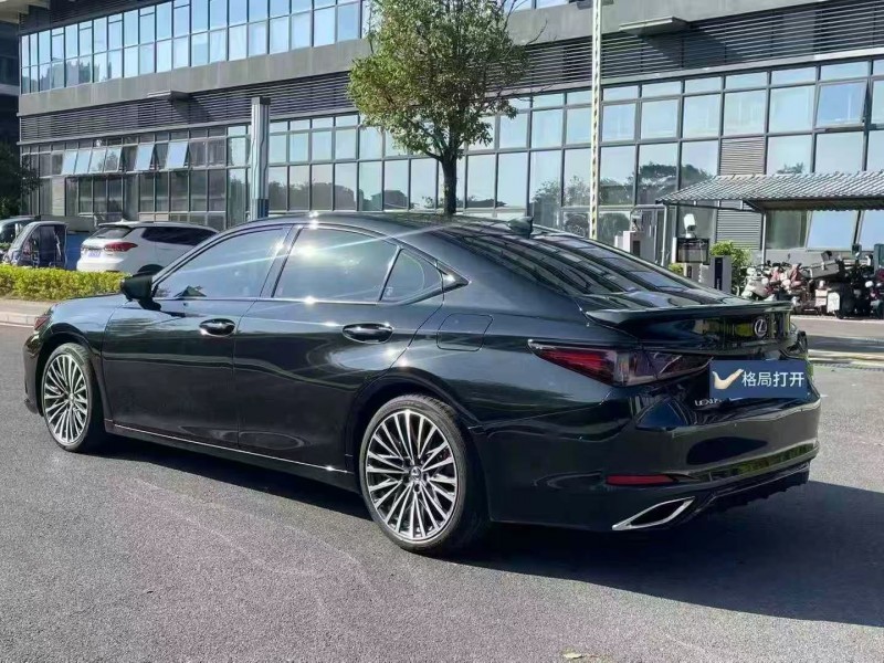 东莞19年雷克萨斯ES7