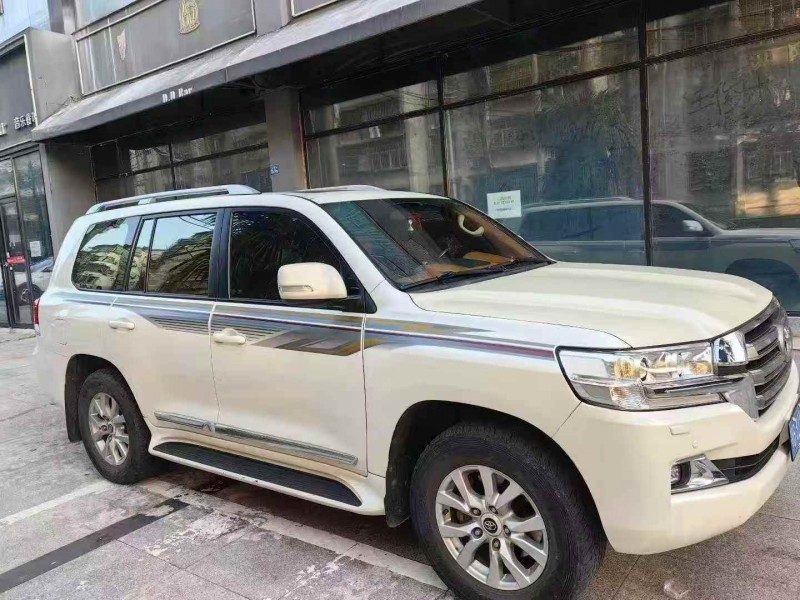 宜昌18年丰田兰德酷路泽3