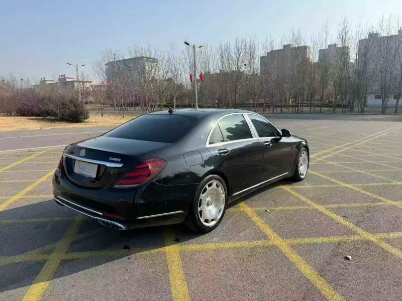 秦皇岛17年奔驰S8