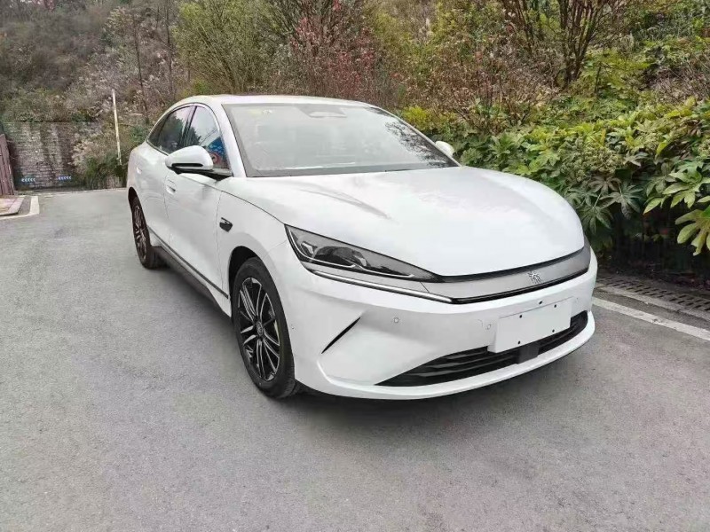 贵阳25年比亚迪秦2