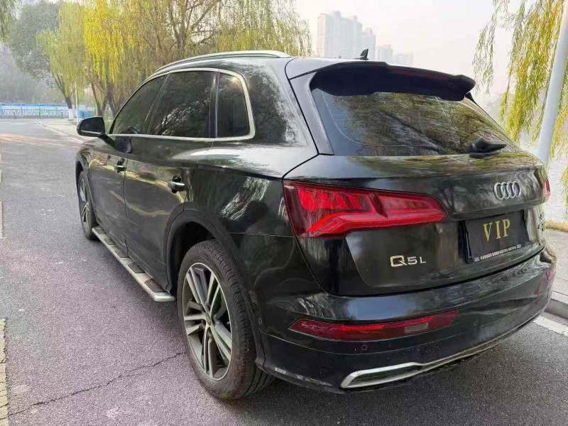 南昌21年奥迪Q57