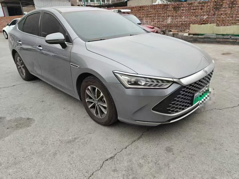 济南24年比亚迪秦3