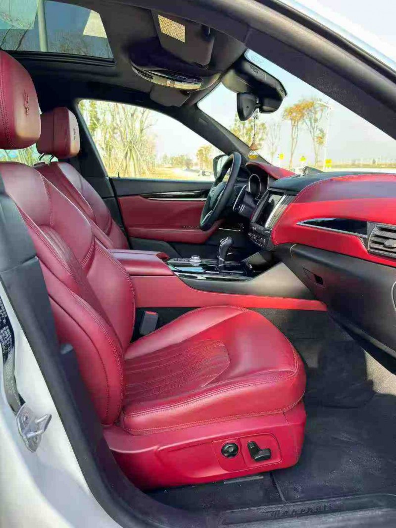 常州16年玛莎拉蒂Levante4