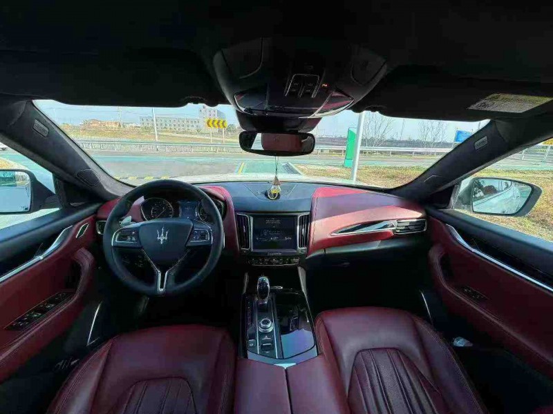 常州16年玛莎拉蒂Levante5