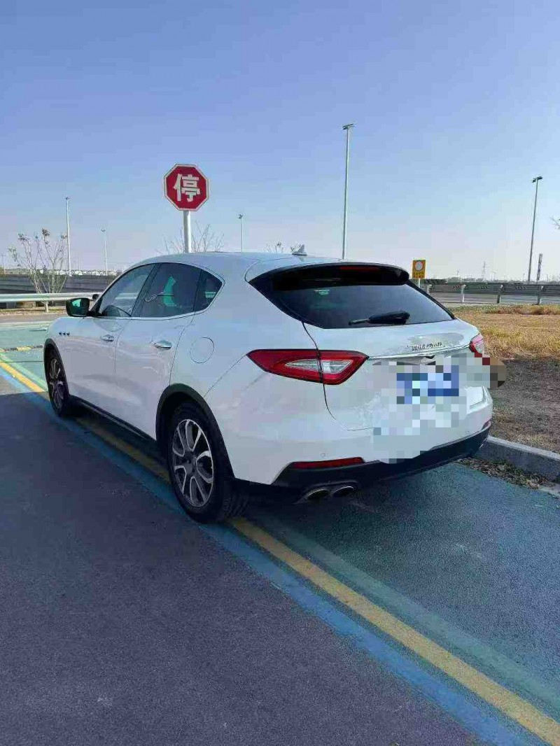 常州16年玛莎拉蒂Levante7