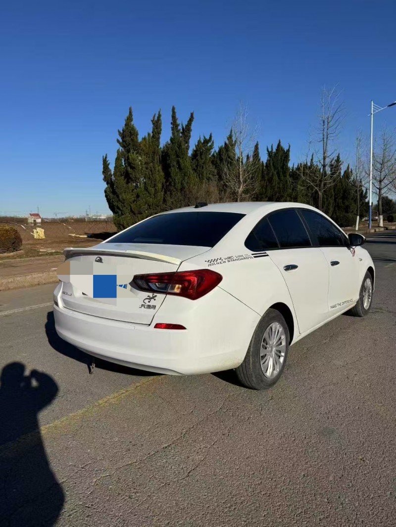 东营21年别克凯越3