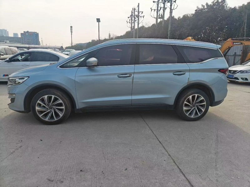 东营20年吉利嘉际2