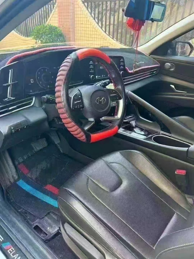 东莞21年现代伊兰特4