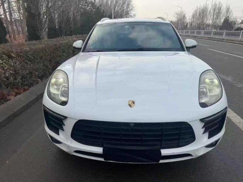 潍坊15年保时捷Macan1