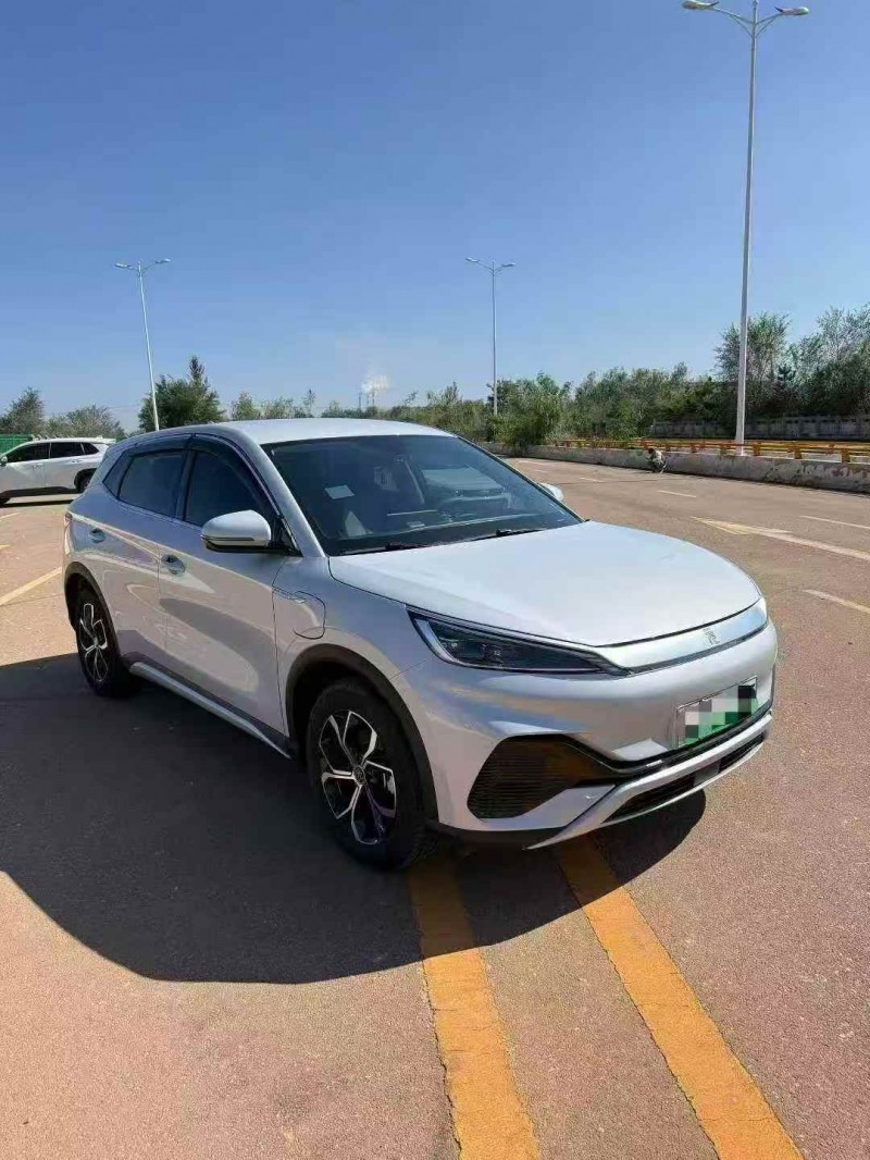 嘉峪关22年比亚迪元2