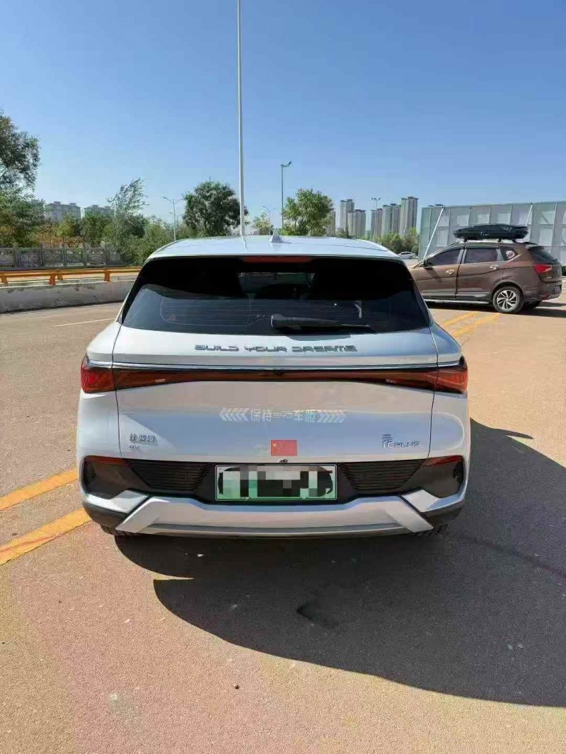 嘉峪关22年比亚迪元9
