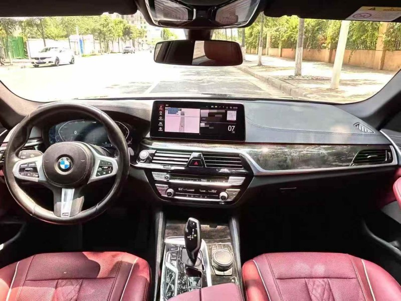 淮安22年宝马5系4