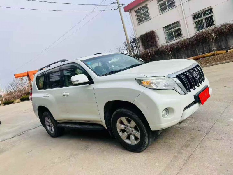 东营14年丰田普拉多2