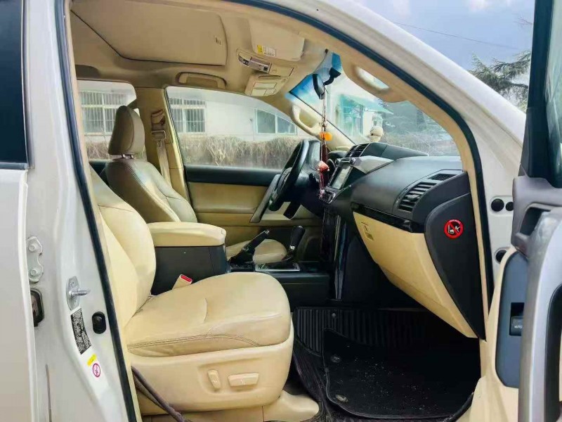 东营14年丰田普拉多5