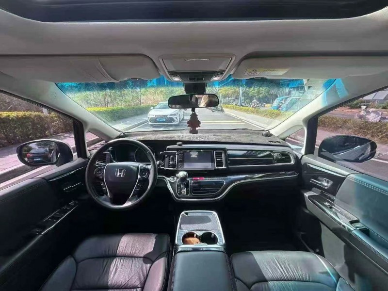 东莞20年本田艾力绅4