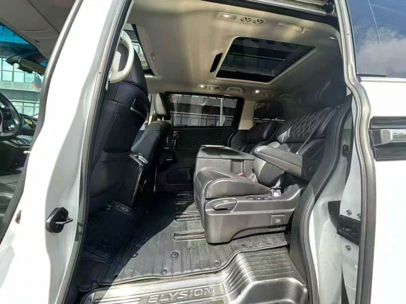 东莞20年本田艾力绅5