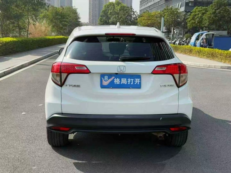 东莞22年本田缤智9