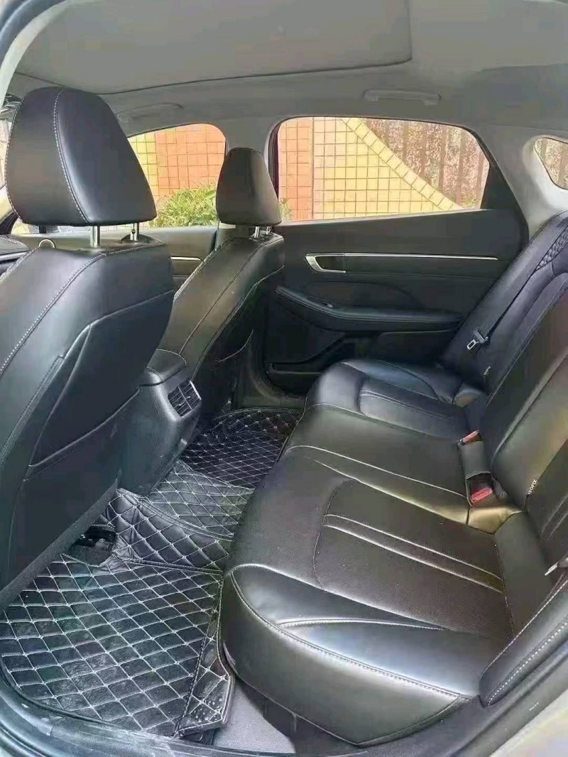 东莞21年现代索纳塔5