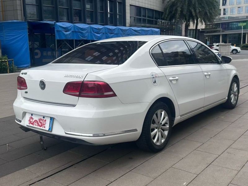 佛山13年大众迈腾8