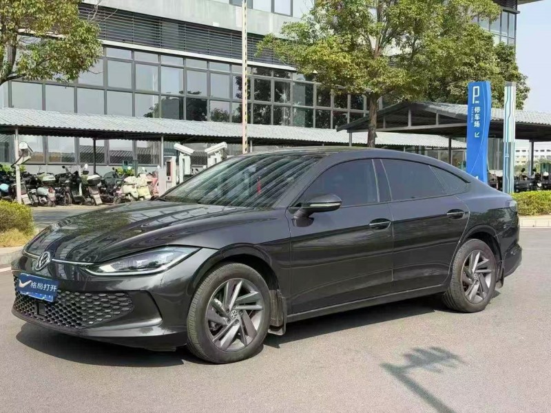 东莞25年大众凌渡3