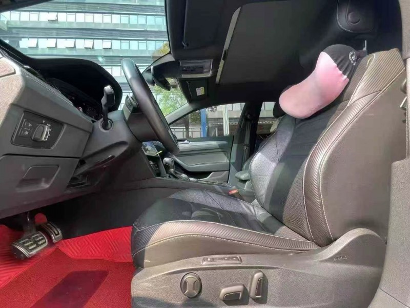 东莞20年大众CC6