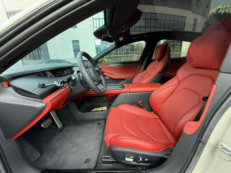 珠海24年小米SU76