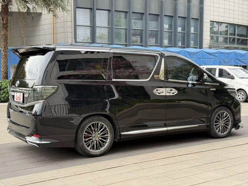 盐城12年丰田埃尔法8