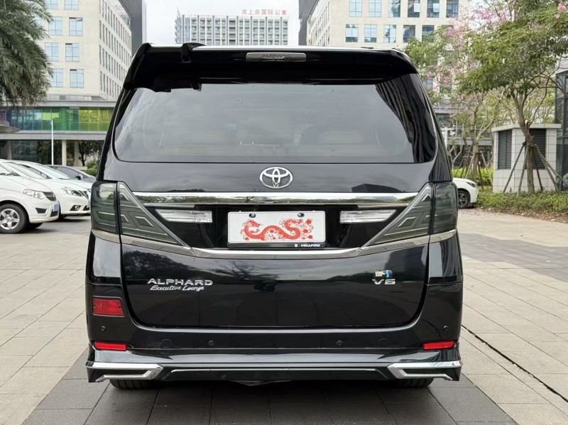 盐城12年丰田埃尔法9