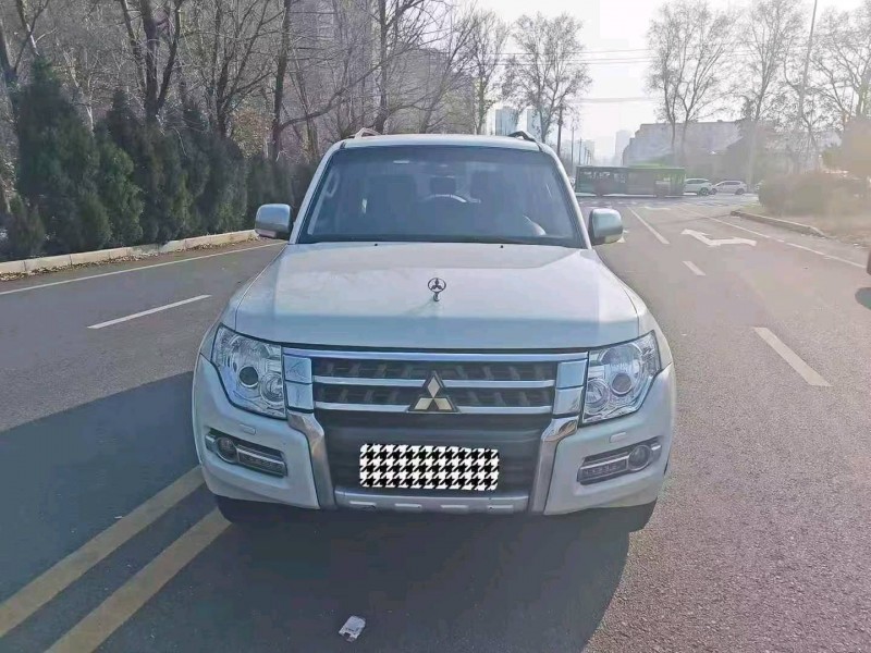 安阳20年三菱帕杰罗1