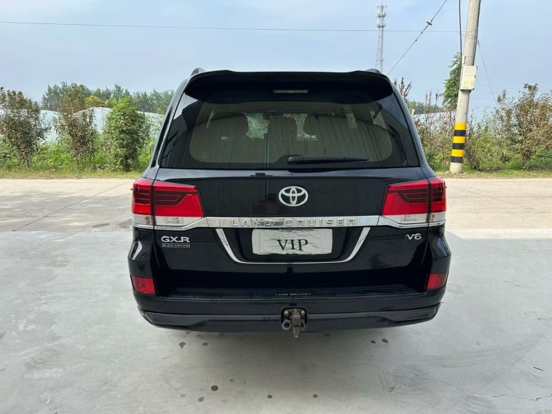 盐城19年丰田兰德酷路泽9