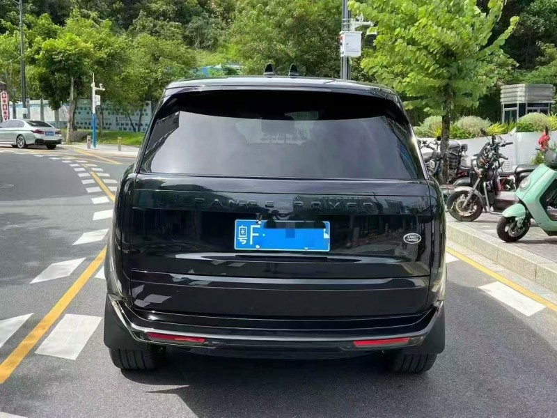 深圳24年路虎揽胜8