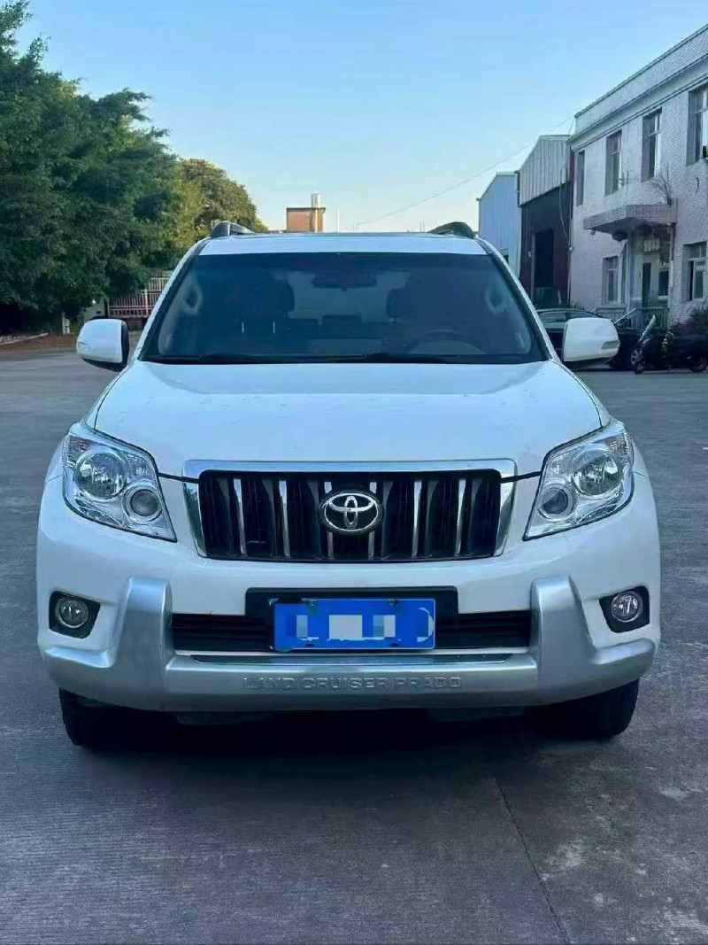 漳州13年丰田普拉多1