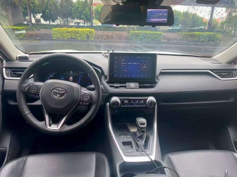 漳州22年丰田RAV4荣放5