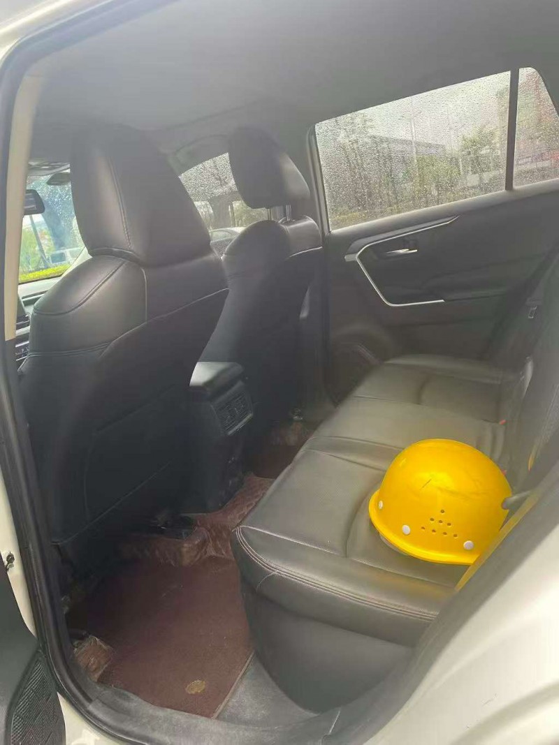 漳州22年丰田RAV4荣放6
