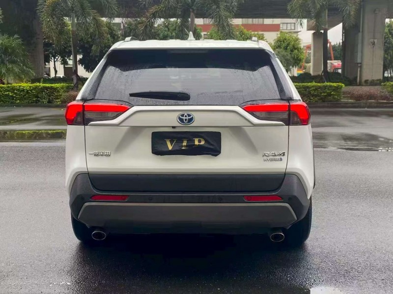 漳州22年丰田RAV4荣放9