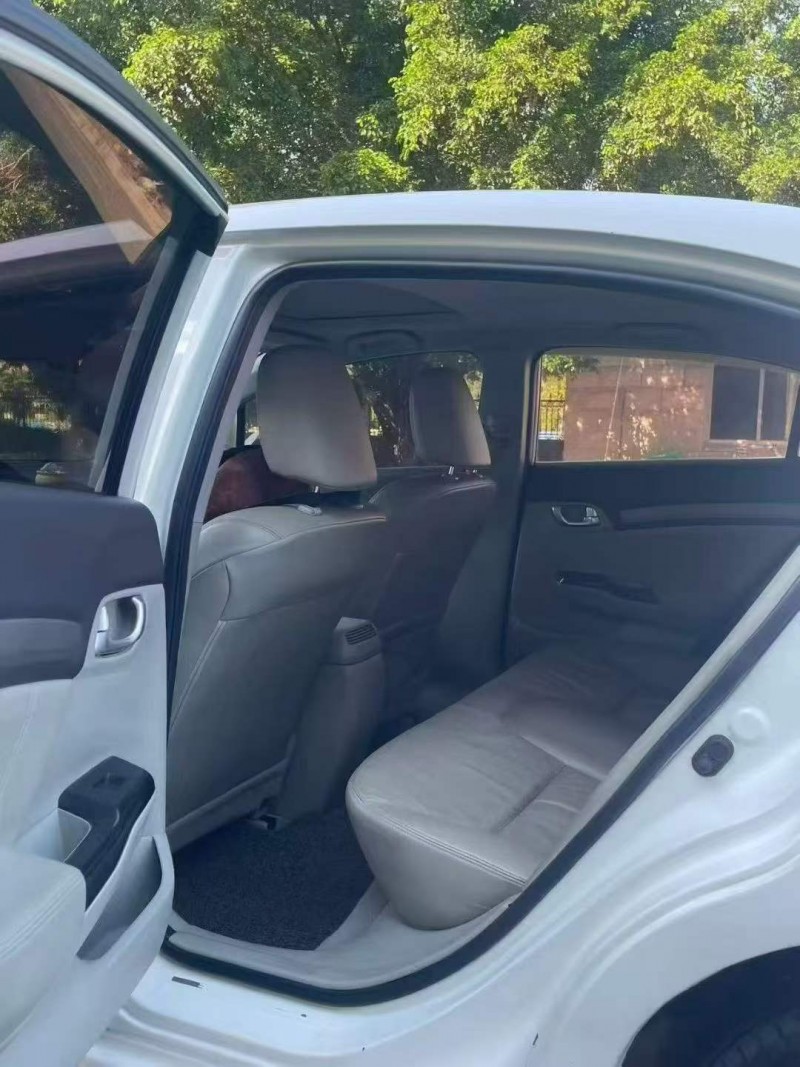 漳州13年本田思域6